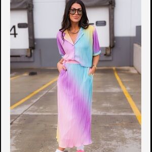 Dressed in LaLa Short Sleeve Plisse Set Rainbow Daydream